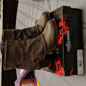 Fergalicious Taupe low boots